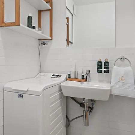Appartement Mido Tres In New Building With Parking, Self Check-in And Security Bucarest
