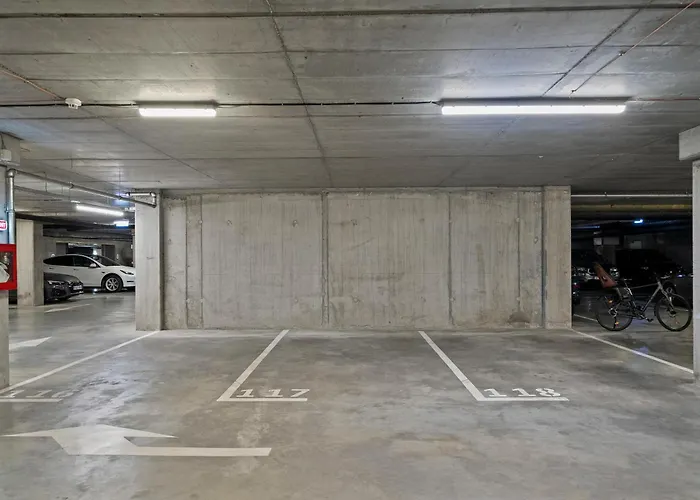 Mido Tres In New Building With Parking, Self Check-in And Security * Bucharest